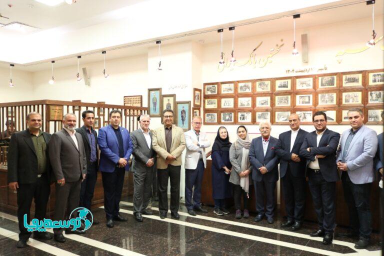 بازدید جمعی از مدیران روابط عمومی سازمان‌ها و نهادها از موزه بانک سپه