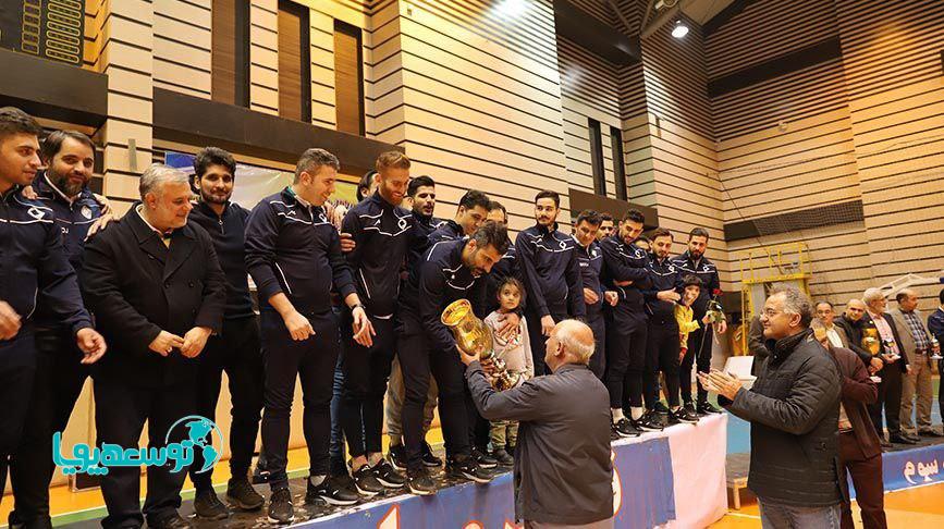 تیم ملی فوتسال ایران به مصاف تیم بانک کارآفرین می‌رود