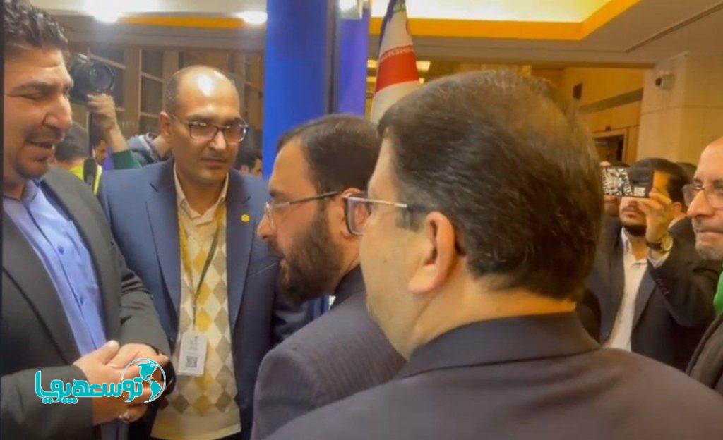 بازدید قائم‌مقام وزیر فرهنگ و ارشاد اسلامی از غرفه بانک سینا در جشنواره فیلم فجر