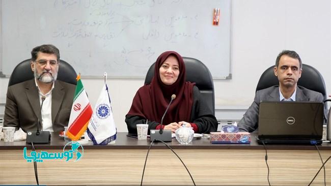 سادینا آبایی در نشست کمیسیون فناوری اطلاعات و ارتباطات اتاق ایران:
تولی‌گری ارگان‌های مختلف در حوزه فناوری، مشکل‌ساز شده‌است